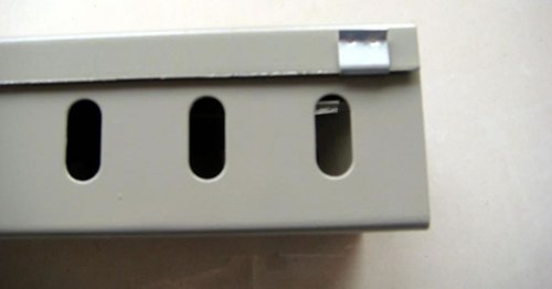選擇電纜橋架時應(yīng)選擇怎樣的規(guī)格及品種？